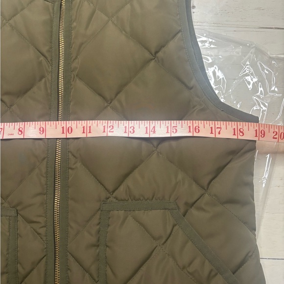J. Crew Down Filled Quilted Puffer Vest Cozy Full Zip Olive Green Size Small - Picture 4 of 7